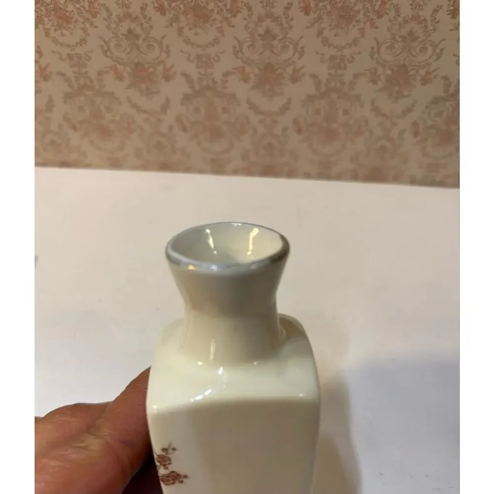 Vintage Miyako Style Mini Porcelain White Vase Japan 3 5/8